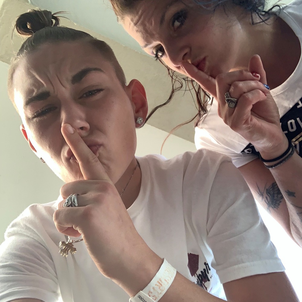 Meet your Posher, Bri n kayla
